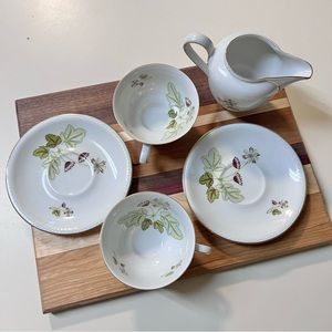 Winterling Vintage White Green w/ Gold trim Porcelain Teacups Saucers & Creamer